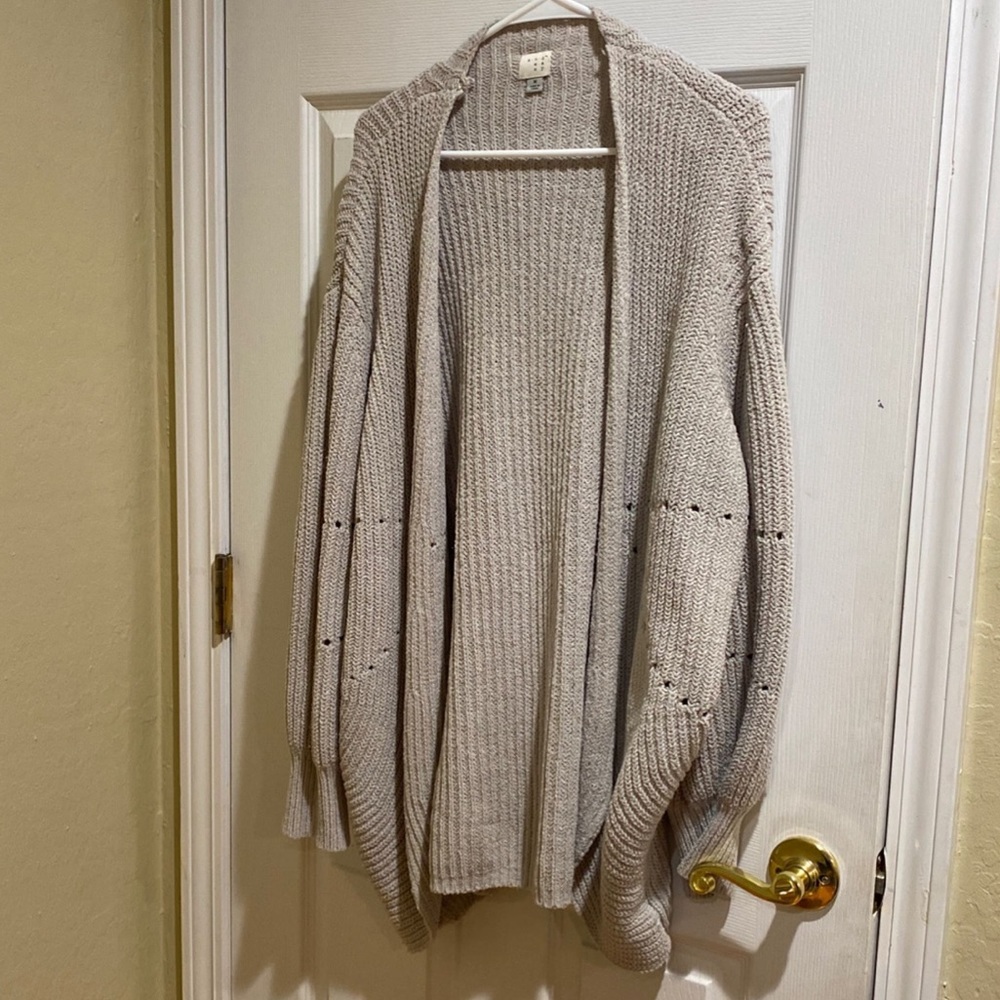 Grey cardigan